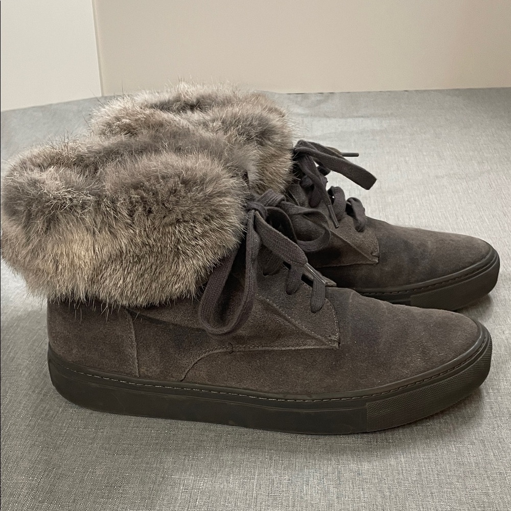 Vince Gray Suede Ankle Boots Rabbit Fur Fold Over Lace Up Shoes Women’s 9